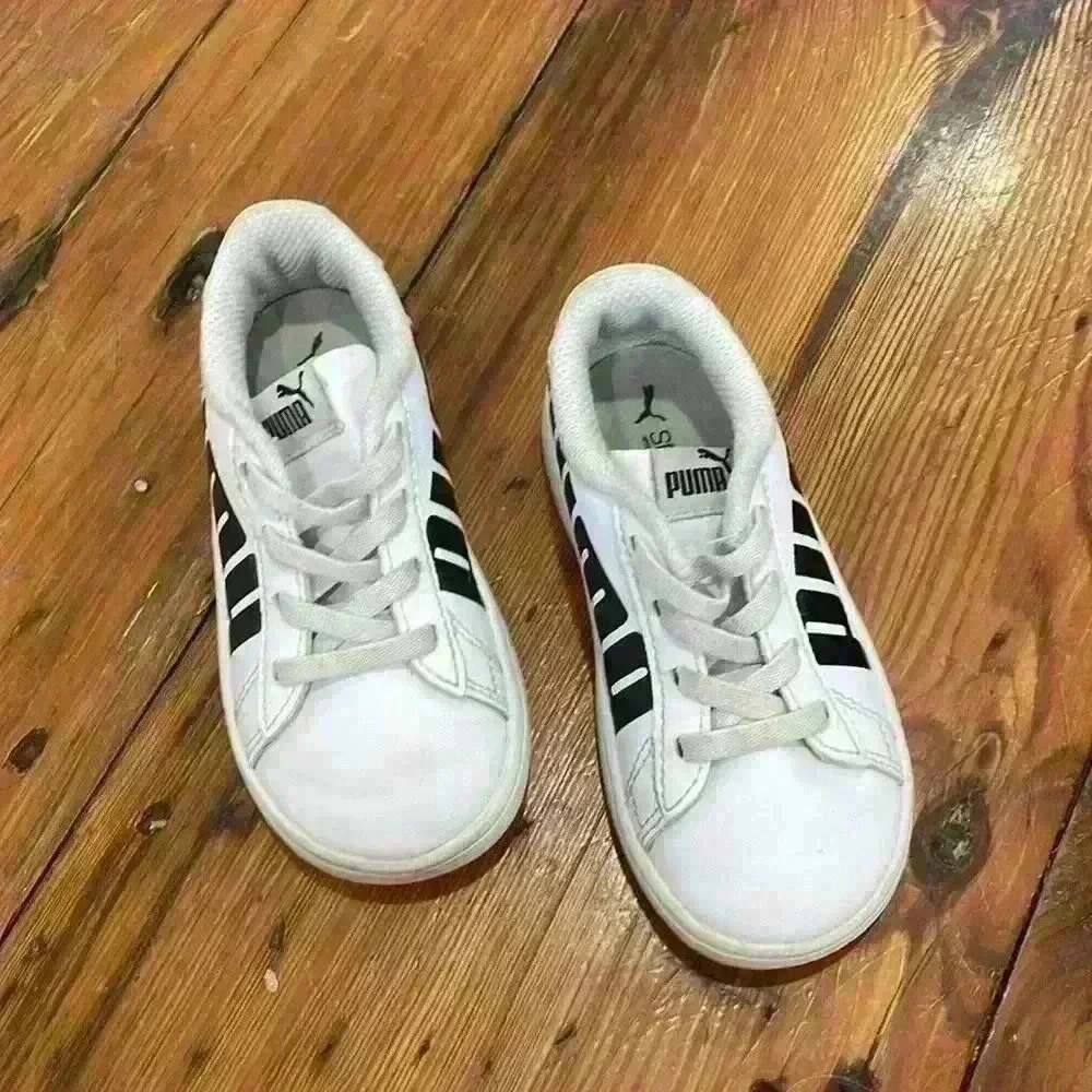 Puma soft foam optimal comfort white and black toddler sneakers size 8C shoes